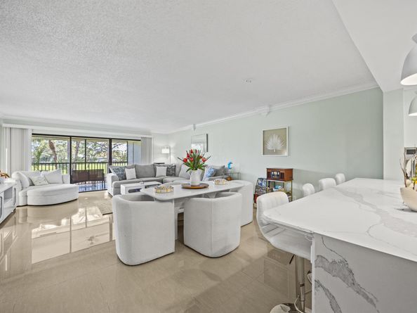 12926 Briarlake Drive 201, Palm Beach Gardens FL 33418