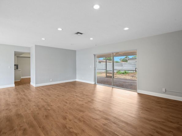 8520 SW 26th St, Davie FL 33324