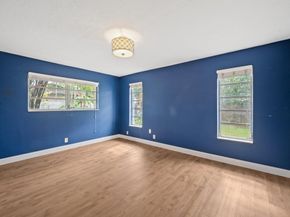 8520 SW 26th St, Davie FL 33324