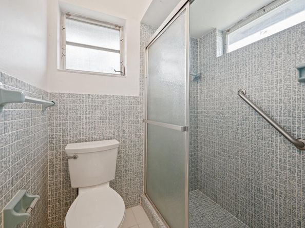 8520 SW 26th St, Davie FL 33324