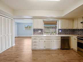 8520 SW 26th St, Davie FL 33324