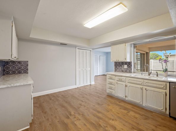 8520 SW 26th St, Davie FL 33324