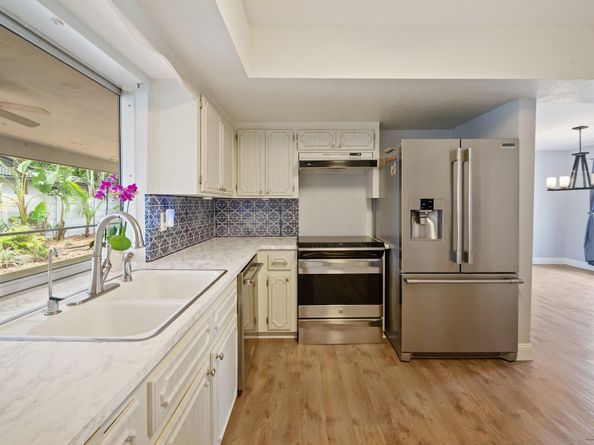8520 SW 26th St, Davie FL 33324