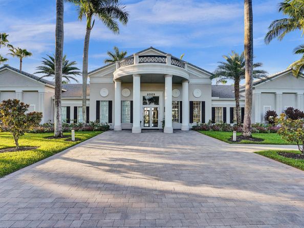 1148 Oakwater Drive, Royal Palm Beach FL 33411