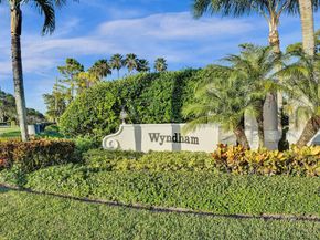 1148 Oakwater Drive, Royal Palm Beach FL 33411