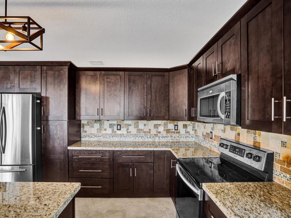 1148 Oakwater Drive, Royal Palm Beach FL 33411