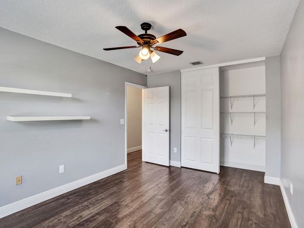 1148 Oakwater Drive, Royal Palm Beach FL 33411