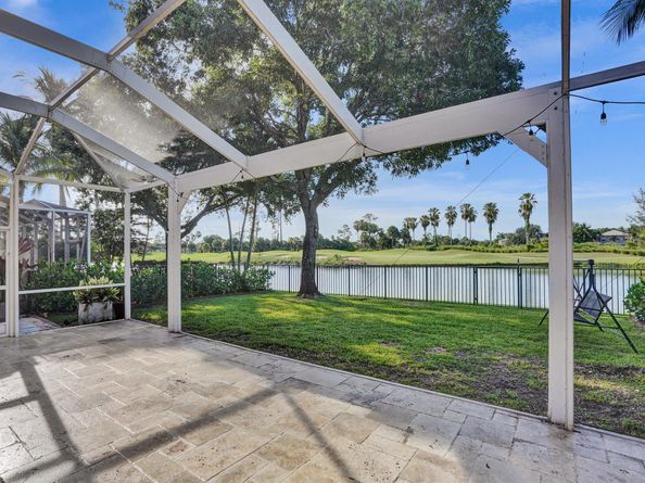 1148 Oakwater Drive, Royal Palm Beach FL 33411