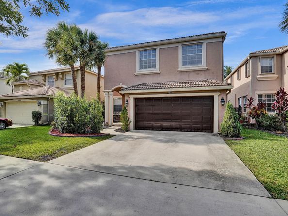 1148 Oakwater Drive, Royal Palm Beach FL 33411