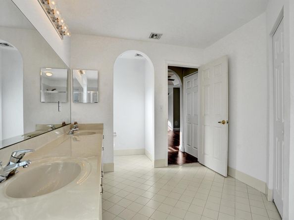 1148 Oakwater Drive, Royal Palm Beach FL 33411