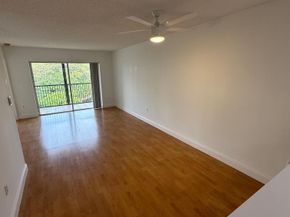2236 N Cypress Bend Dr 403, Pompano Beach FL 33069