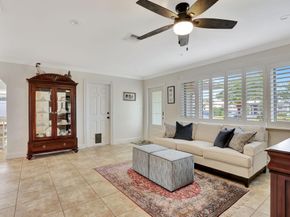 912 SE 16th Ct, Deerfield Beach FL 33441