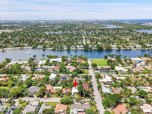 1107 Adams St, Hollywood FL 33019