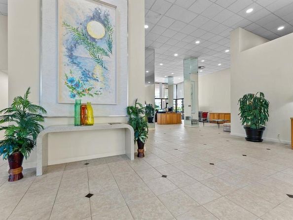 3589 S Ocean Blvd L10, South Palm Beach FL 33480