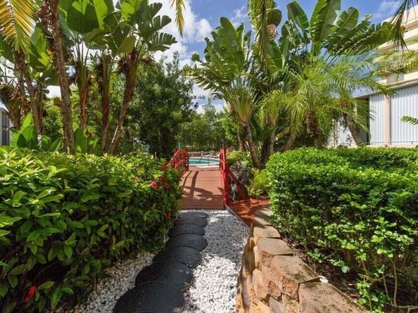 3589 S Ocean Blvd L10, South Palm Beach FL 33480