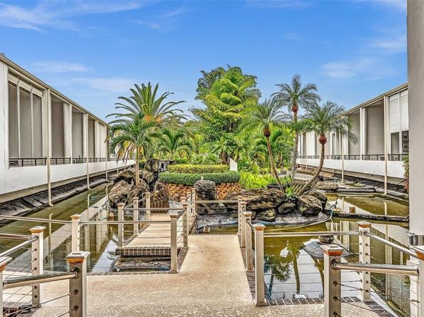 3589 S Ocean Blvd L10, South Palm Beach FL 33480