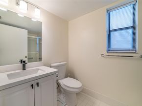 2334 S Cypress Bend Dr 810, Pompano Beach FL 33069