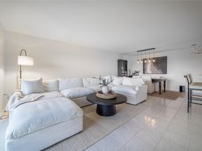 2334 S Cypress Bend Dr 810, Pompano Beach FL 33069