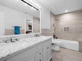 1935 Las Colinas Way, Coral Springs FL 33071