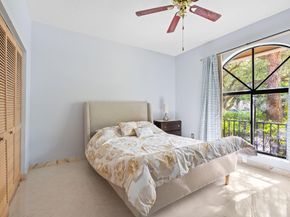 1935 Las Colinas Way, Coral Springs FL 33071