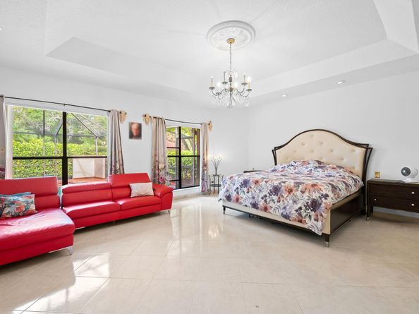 1935 Las Colinas Way, Coral Springs FL 33071