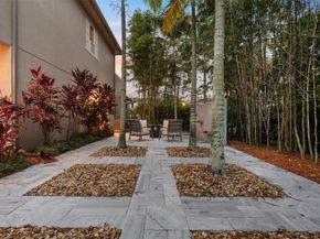 10593 N Lago Vista Cir, Parkland FL 33076