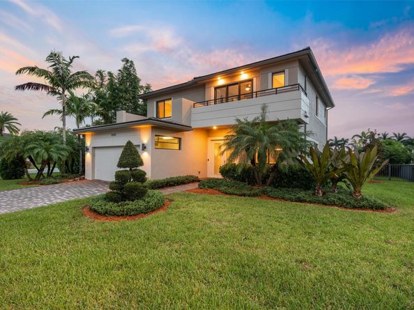 10593 N Lago Vista Cir, Parkland FL 33076