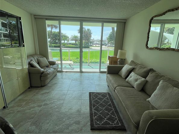 333 NE 21st Ave 206, Deerfield Beach FL 33441