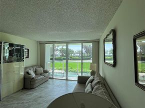 333 NE 21st Ave 206, Deerfield Beach FL 33441