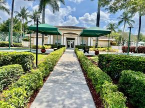 9539 Weldon Cir F406, Tamarac FL 33321