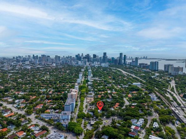 257 SW 32nd Rd, Miami FL 33129