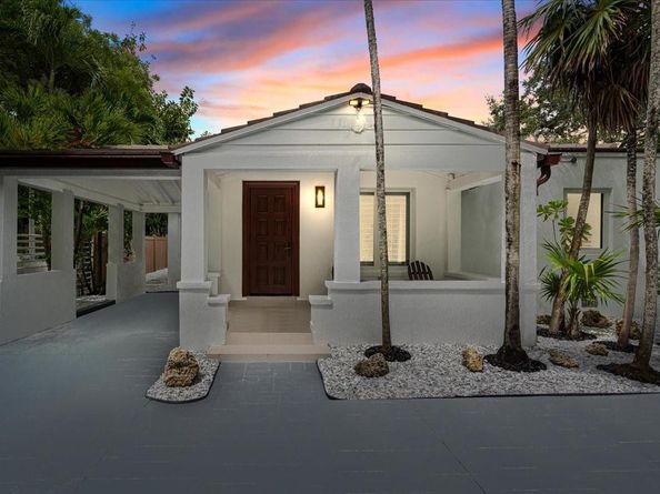 257 SW 32nd Rd, Miami FL 33129
