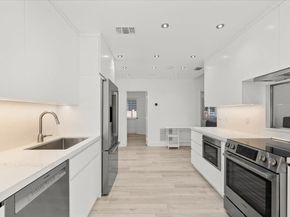 257 SW 32nd Rd, Miami FL 33129