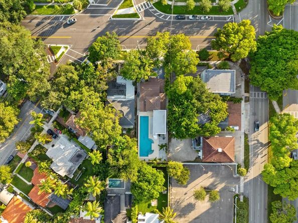 257 SW 32nd Rd, Miami FL 33129