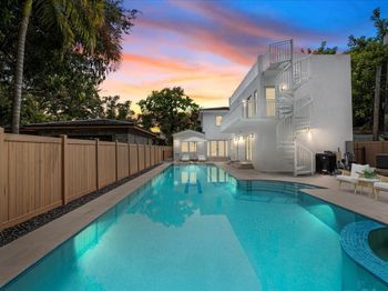 257 SW 32nd Rd