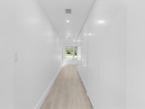 257 SW 32nd Rd, Miami FL 33129