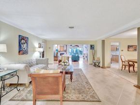 7681 NW 6th Ct, Plantation FL 33324