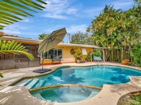 7681 NW 6th Ct, Plantation FL 33324