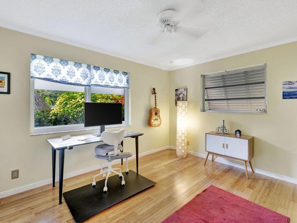 7681 NW 6th Ct, Plantation FL 33324