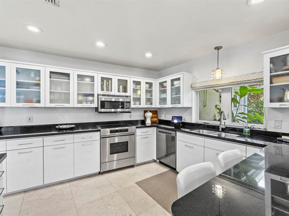 1719 Poinsettia Dr, Fort Lauderdale FL 33305