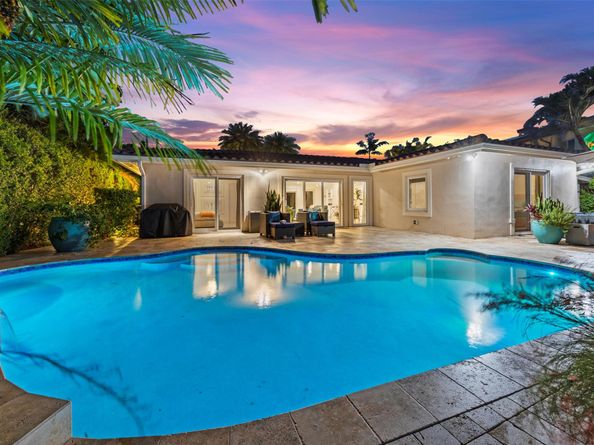1719 Poinsettia Dr, Fort Lauderdale FL 33305