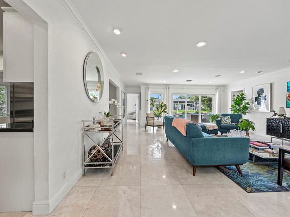 1719 Poinsettia Dr, Fort Lauderdale FL 33305