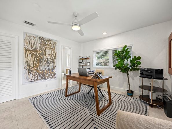 1719 Poinsettia Dr, Fort Lauderdale FL 33305