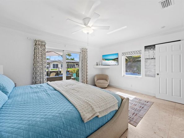 1719 Poinsettia Dr, Fort Lauderdale FL 33305