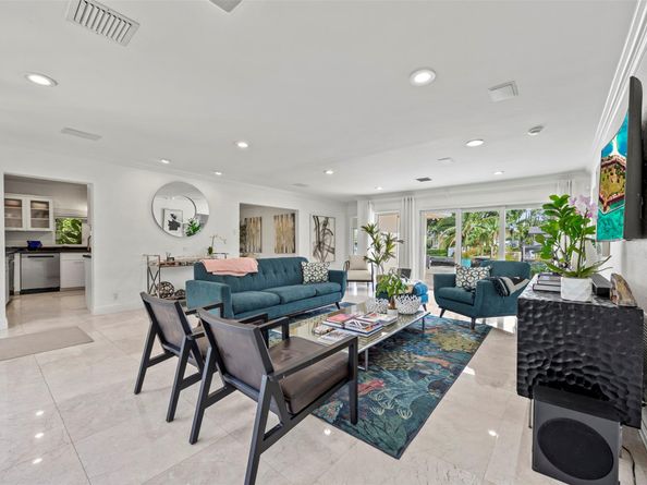 1719 Poinsettia Dr, Fort Lauderdale FL 33305