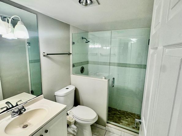 200 Village Green Circle E 102, Palm Springs FL 33461