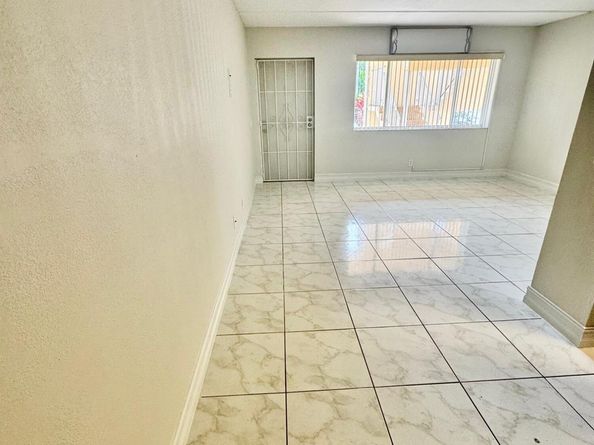 200 Village Green Circle E 102, Palm Springs FL 33461