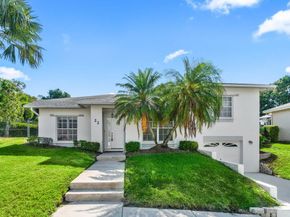 22 Pepperwood Court, Boynton Beach FL 33426