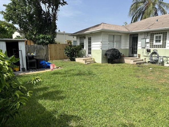 727 S M Street, Lake Worth Beach FL 33460