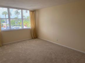 2600 N Flagler Drive 211, West Palm Beach FL 33407